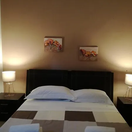 Ortigia Spartan House 2 Appartement *