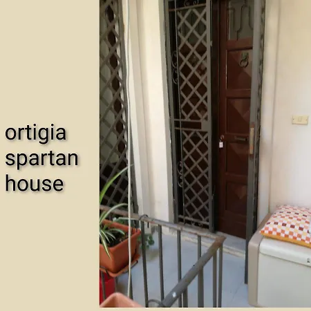 Ortigia Spartan House 2 *